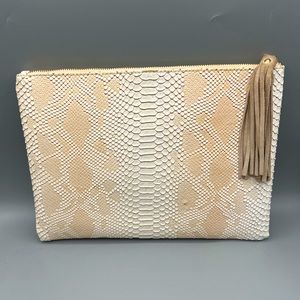 3am Forever Cream Faux Animal Skin Texture Clutch Purse
